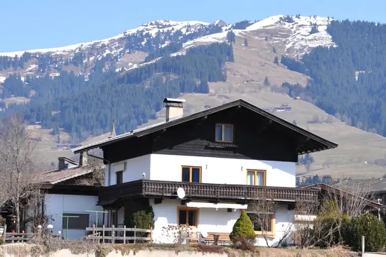 Attraktive Liegenschaft mit Altbestand in zentrumsnaher Lage von Aurach bei Kitzbühel