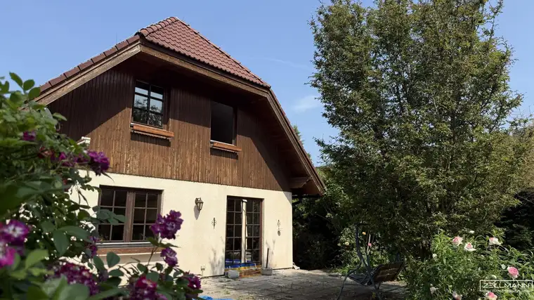 "Traumlage am Hirschentanz | Sofort beziehbares Haus auf 858 m² Grund – ideal für Sanierung oder Neubau!" | ZELLMANN IMMOBILIEN