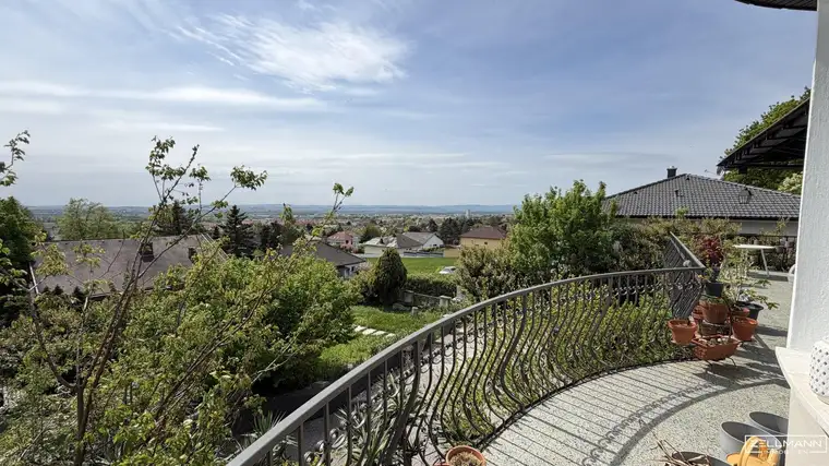 Wohnen über den Dächern von Eisenstadt – Villa mit spektakulärem Fernblick | ZELLMANN IMMOBILIEN