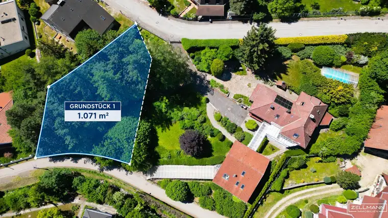 BAUGRUNDSTÜCK IN MAUERBACH – 1.071 m² IN RUHIGER HANG- UND GRÜNLAGE MIT ENTWICKLUNGSPOTENZIAL | ZELLMANN IMMOBILIEN