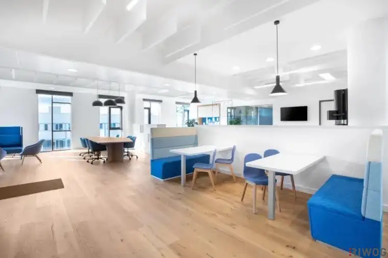 SERVICED OFFICE SPACE | 200m² mit 8 Räumen