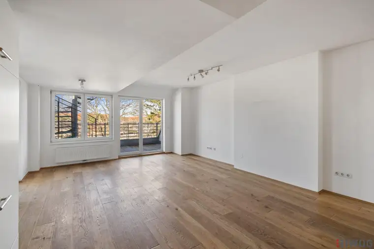 Bei Schönbrunn *** DG-Wohnung mit Dachterrasse *** inkl. fantastischem Blick über Wien *** Nähe Küniglberg