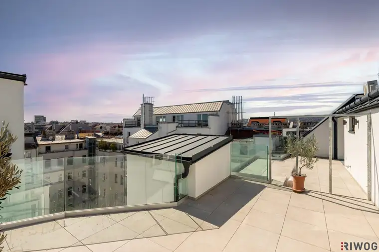 ERSTBEZUG II MAISONETTE MIT 28m² TERRASSE II LUFTWÄRMEPUMPE UND KLIMA II NÄHE AKH UND U6 ALSER STRASSE II ANLEGERPREIS