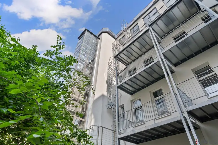 INITIATIVE TOP 100 - RAUS AUS GAS | 3-Zimmer Altbauwohnung mit Innenhofbalkon nahe dem Augarten | U4 Friedensbrücke