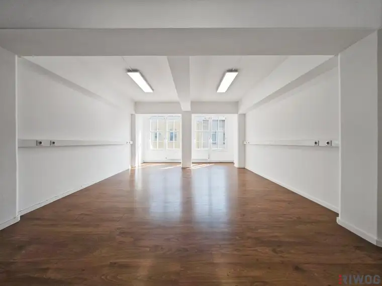 38m² Büroeinheit mit Teeküche und Dusche | Lastenaufzug vorhanden | U-Bahnnähe