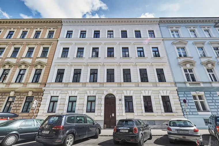 GEWERBLICHES APARTMENT mit GARTEN/TERRASSE | ERSTBEZUG nach Sanierung | Bestlage Nähe 1. Bezirk | Repräsentatives Jahrhundertwendehaus