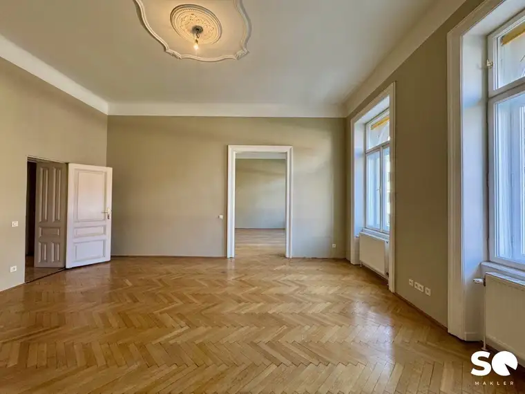 #SQ - 5-ZIMMER-ALTBAUWOHNUNG MIT BALKON IN TOPLAGE!