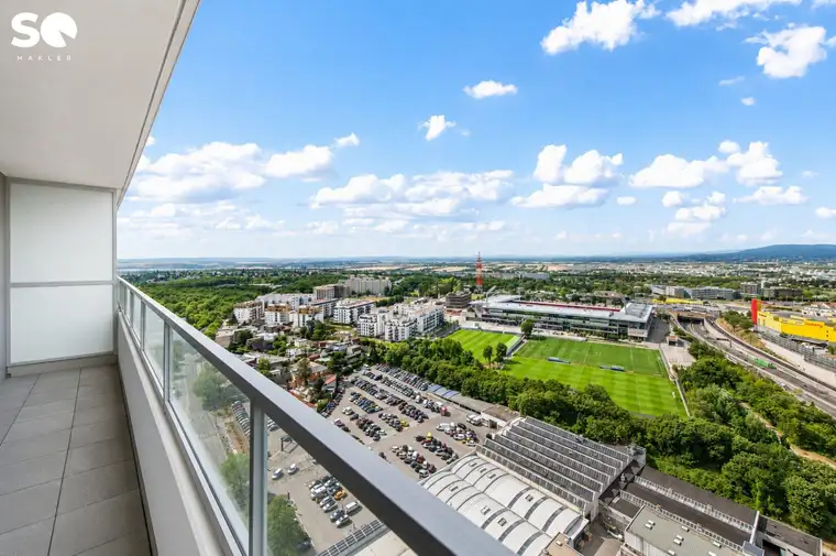 # SQ - HOCH33 - WOHNEN MIT WEITBLICK IM HÖCHSTGELEGENEN WOHNGEBÄUDE WIENS