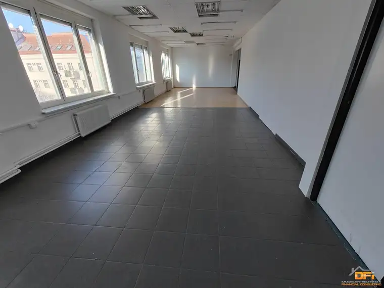 Gut geschnittenes Büro in guter Lage nahe U6 &amp; Handelskai
