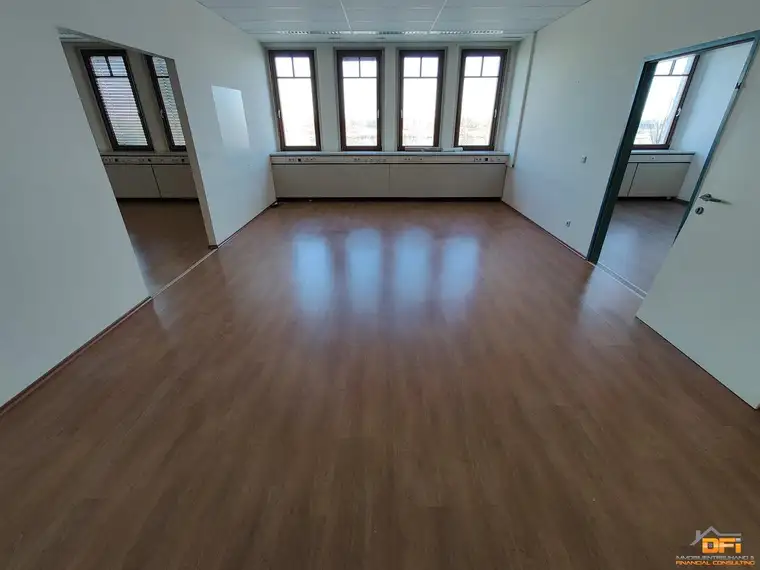 13-Zimmer Büro in guter Lage nahe U6 &amp; Handelskai