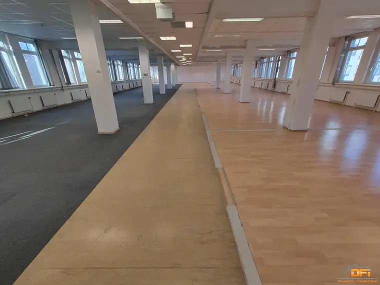 Großzügiges Büro in guter Lage nahe U6 &amp; Handelskai