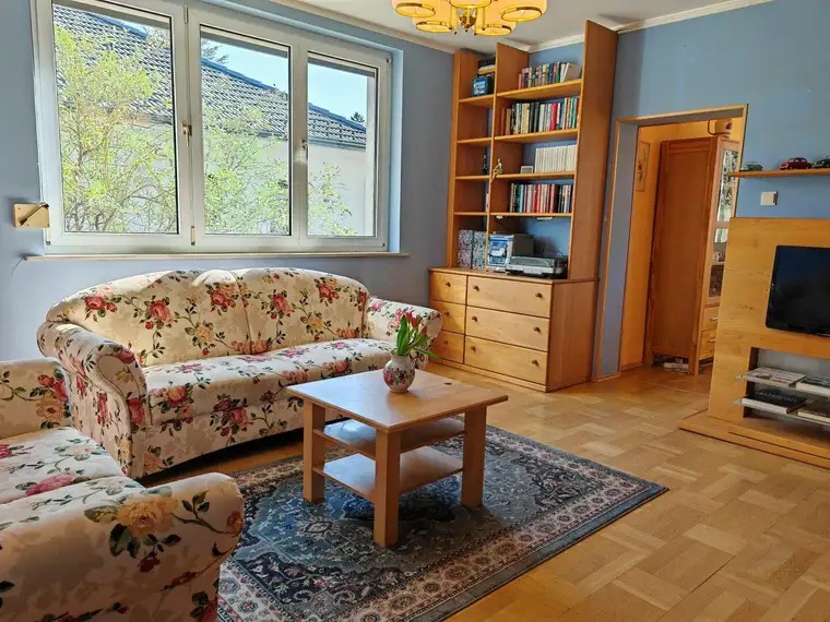 Baden Preis-HIT: Sonnenverwöhntes, sanierungsbedürftiges Einfamilienhaus in beliebter Lage