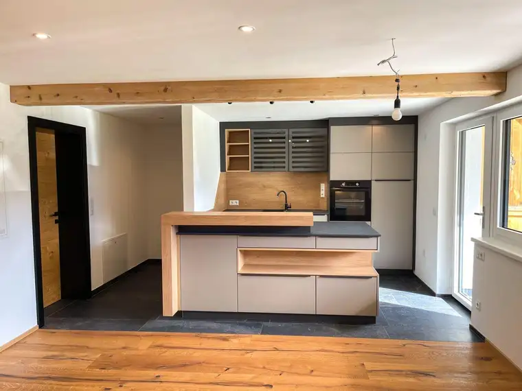 Neuwertige 3-Zimmer-Wohnung im Chalet Stil ausgebaut