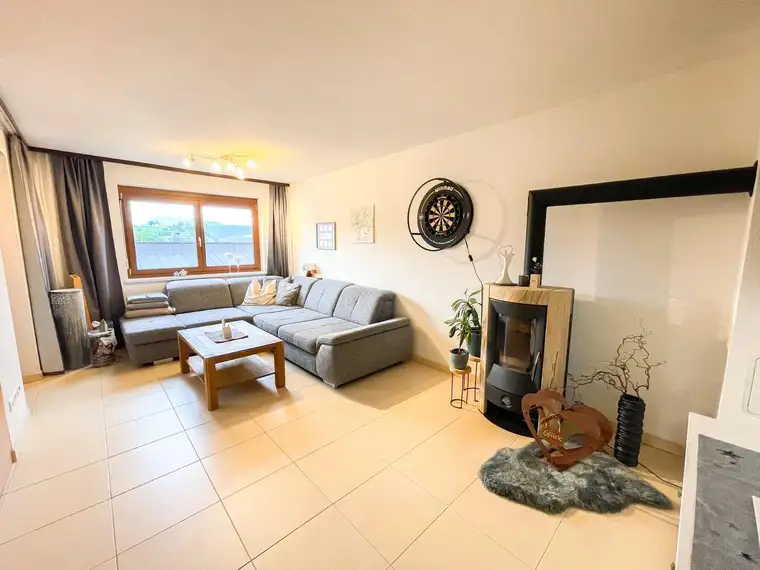 Familientraum 4-Zimmer-Wohnung in absoluter Ruhelage