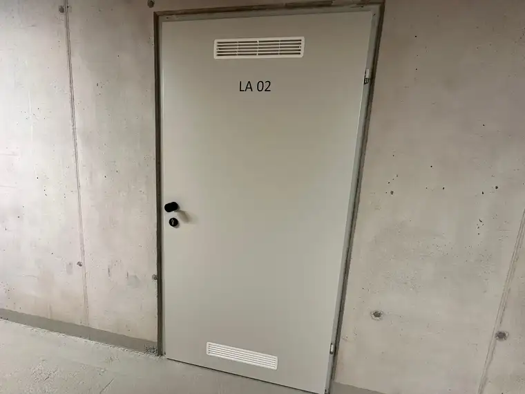 Sicherer Stauraum im Herzen von Reutte – Moderner Lagerraum zu verkaufen!