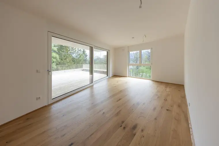 Hochwertige 3-Zimmer Neubau-Wohnung mit großer Terrasse (W09)