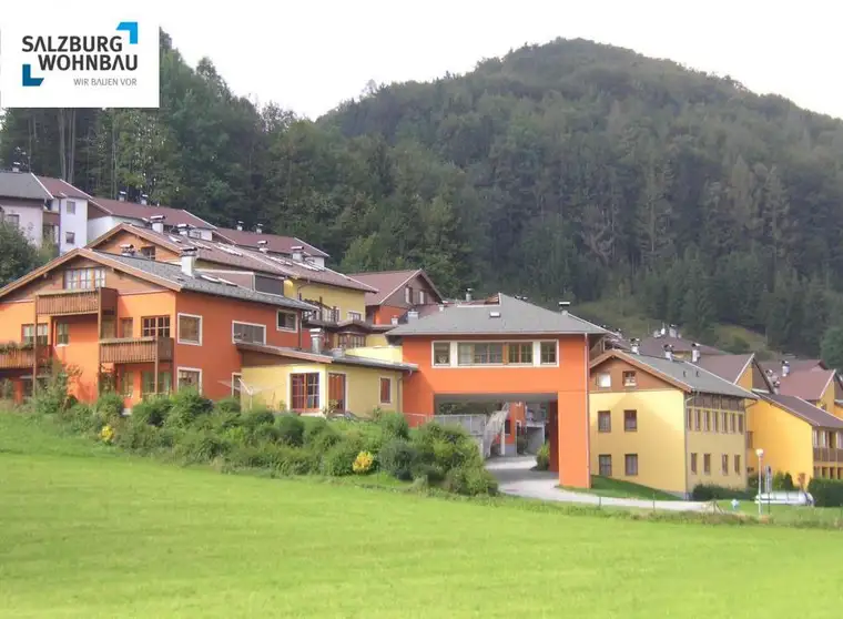 Schöne 4-Zimmer Familienwohnung in Hof bei Salzburg - mtl. Rückzahlung ab EUR 855,-