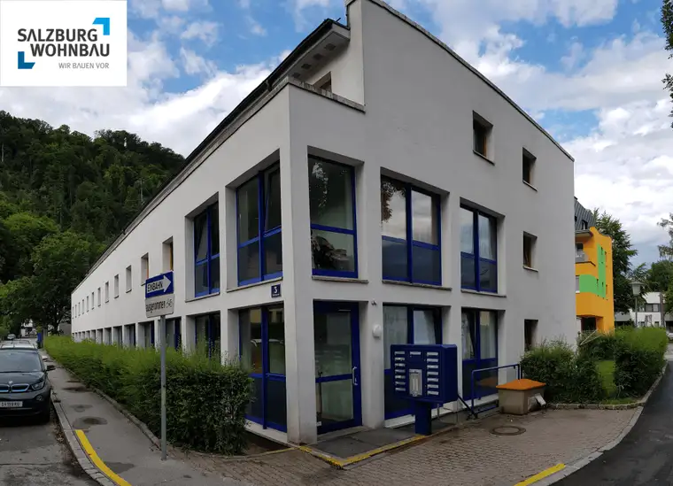 Großzügige, gemütliche 3-Zimmer Wohnung mit Loggia in Salzburg!