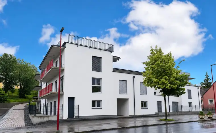 NUR NOCH 4 EINHEITEN IM ERDGESCHOSS VERFÜGBAR ** 2-4 ZIMMER WOHNUNGEN IN FOHNSDORF *