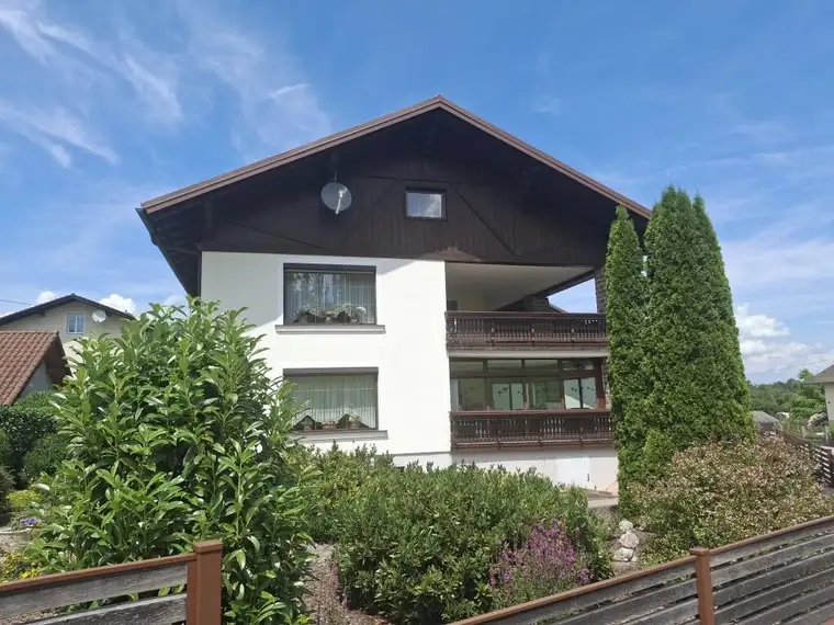 Großzügiges Haus mit unschlagbarem Preis-Leistungs-Verhältnis!