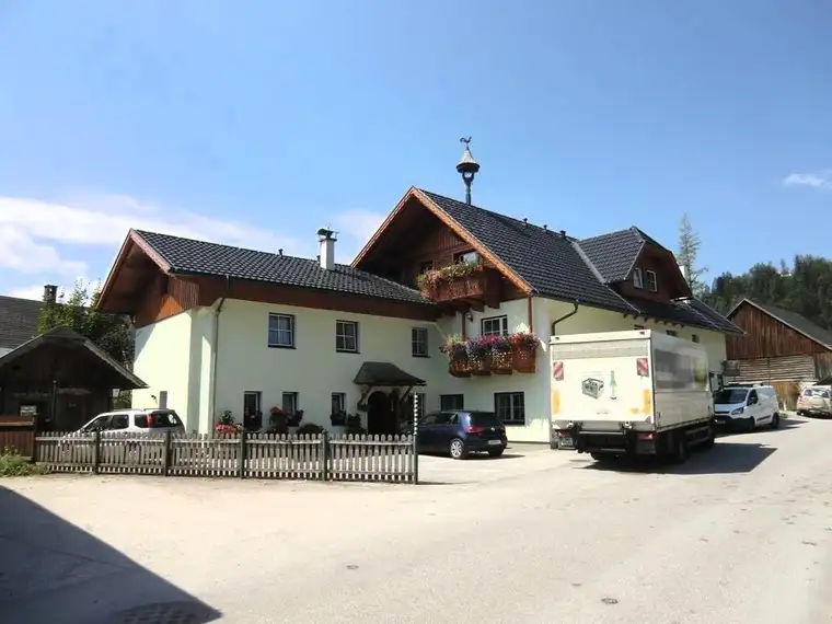 2 Wohnungen mit Hauptwohnsitz und 3 Fremdenzimmer in Bad Mitterndorf!
