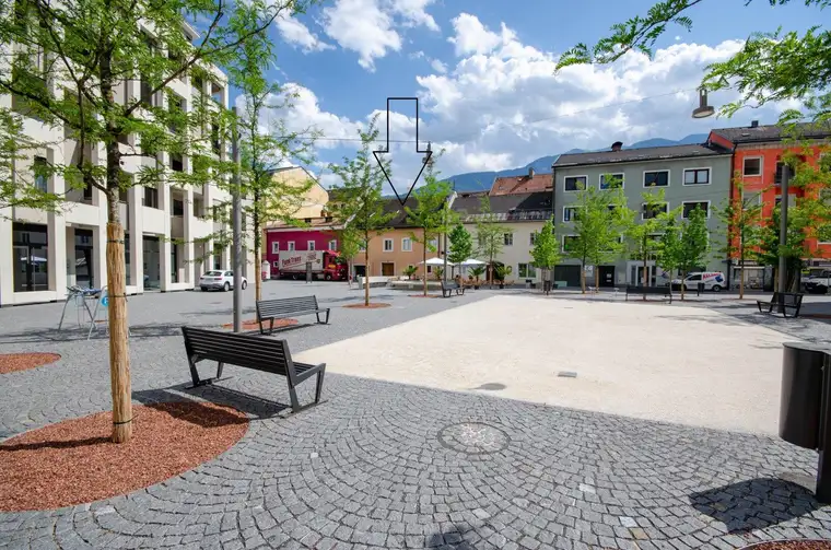 EINZIGARTIG! CHARMANTE ALTBAUWOHNUNG MIT BESONDEREM WOHNFEELING AM RATHAUSPLATZ VON SPITTAL AN DER DRAU!