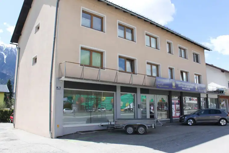 GROSSZÜGIGES GESCHÄFTSLOKAL IN SEHR GUTER LAGER VON SPITTAL/DRAU