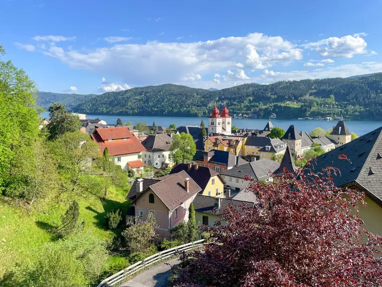 EIGENTUMSWOHNUNG MIT WUNDERBAREM AUSBLICK AUF DEN HISTORISCHEN ORTSKERN SOWIE DEN MILLSTÄTTER SEE!