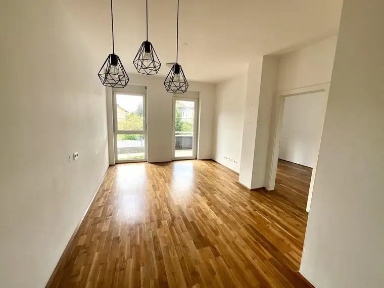 SCHÖNES WOHNEN IN ZENTRUMSNÄHE! NEUWERTIGE 2-ZIMMER-WOHNUNG MIT BALKON IN SONNIGER UND BELIEBTER SIEDLUNGSLAGE VON SPITTAL!
