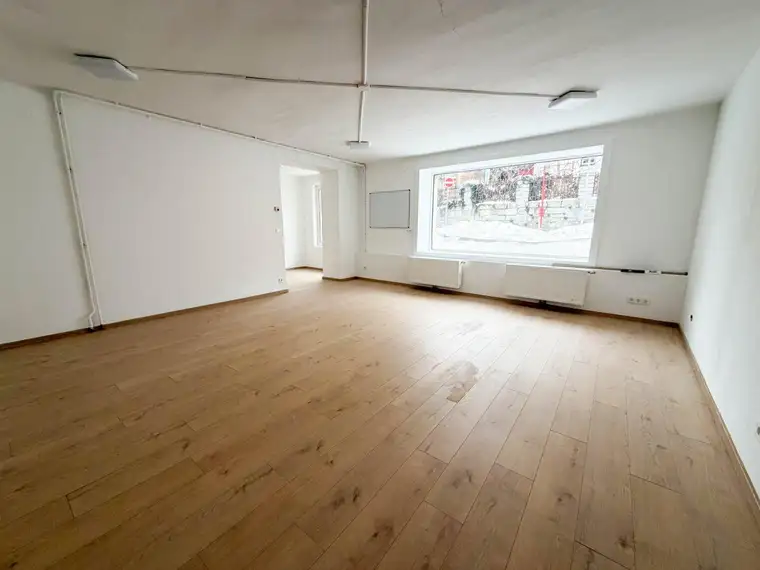 BÜRO / GESCHÄFTSLOKAL GÜNSTIG ZU MIETEN IM ZENTRUM VON SPITTAL/DRAU!