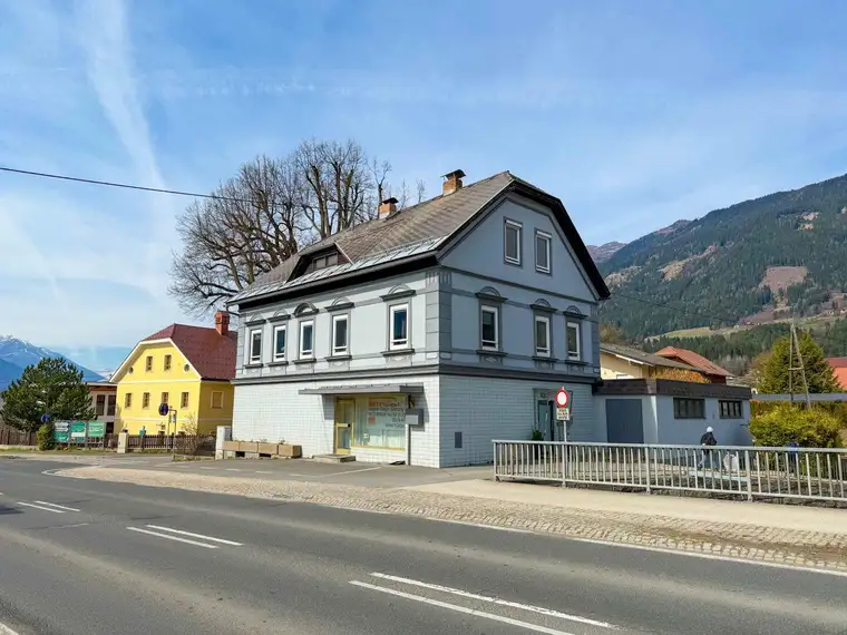 MIETWOHNHAUS MIT ZWEI WOHNUNGEN UND EINEM GESCHÄFTSLOKAL IN LENDORF - NÄHE SPITTAL/DRAU - VOLLVERMIETET!