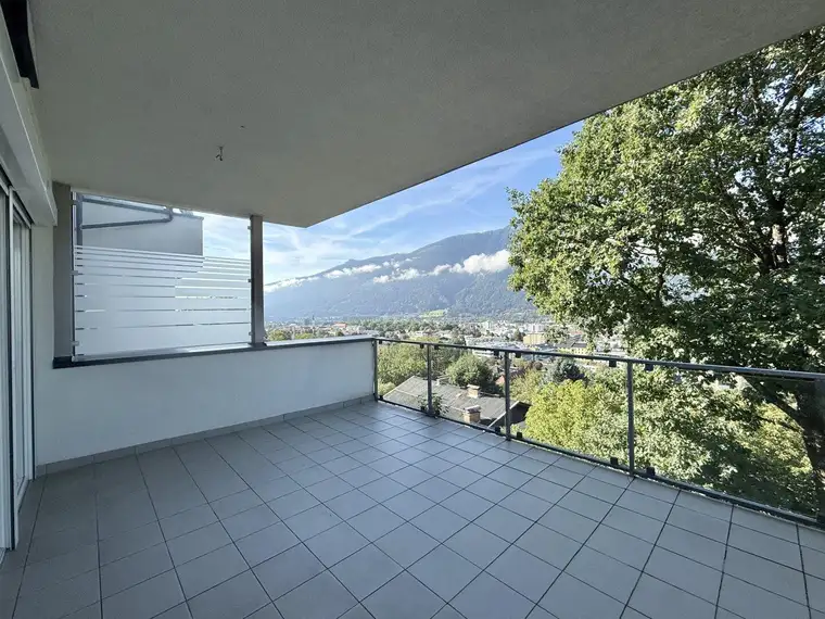EXKLUSIVE WOHNUNG IN REPRÄSENTATIVER LAGE MIT FABELHAFTEM BLICK AUF DIE STADT SPITTAL UND DIE BERGE!