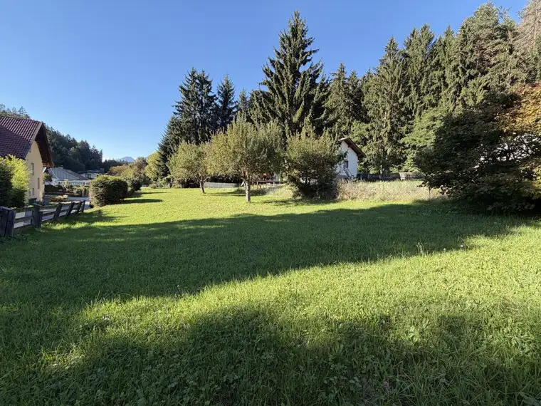 SONNIGES BAUGRUNDSTÜCK - GUTE INFRASTRUKTUR- ABSOLUTE RUHELAGE- KEINE BEBAUUNGSVERPFLICHTUNG!