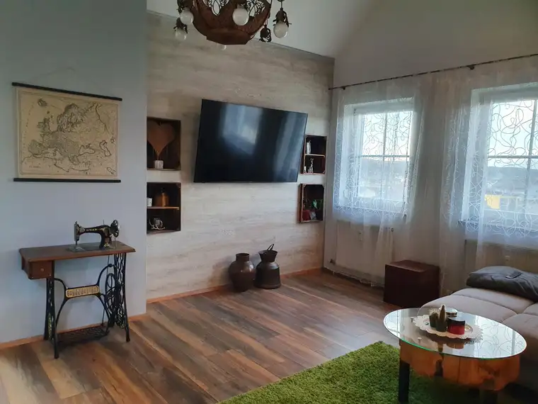 WOHLFÜHLATMOSPHÄRE PUR !!! 4-Zimmer Maisonette-Wohnung