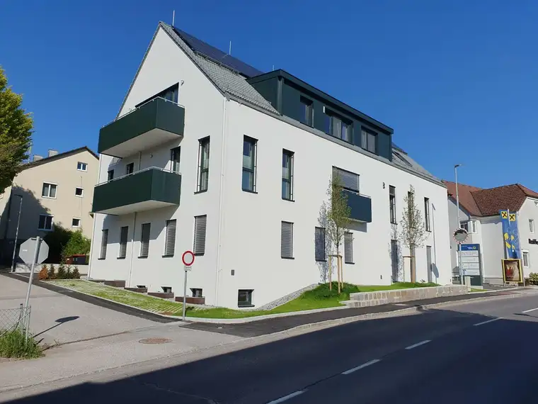Hochwertig ausgestattete DG-Wohnung TOP 2.2 - mit Ausblick ins Obst- und Hügelland "Haus für Gesundheit" Westerberg 2