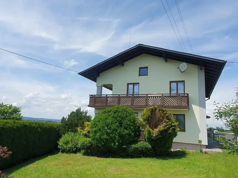 Haus mit zwei Wohnungen – ideal für Familie oder Vermietung