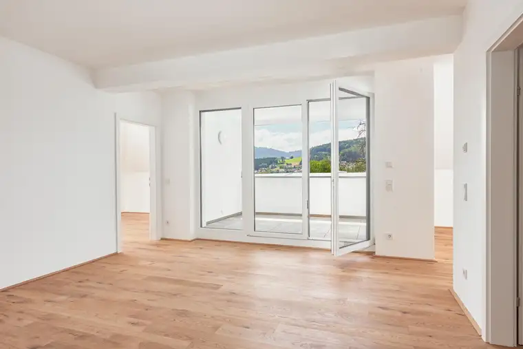 Dachgeschosswohnung mit schönem Ausblick – TG-Stellplatz inklusive