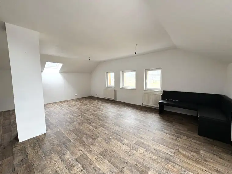 Gemütliche Dachgeschosswohnung mit Potenzial