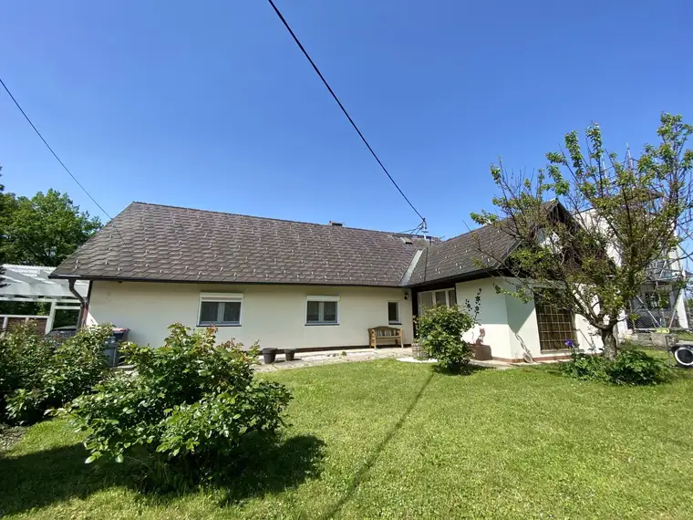 Bungalow in idyllischer Siedlungslage