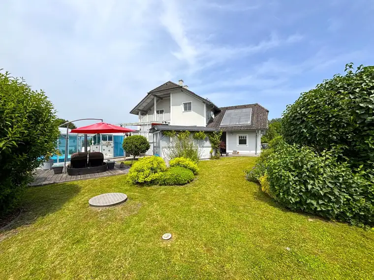 Einfamilienhaus mit Wellnessoase in Taubenbrunn