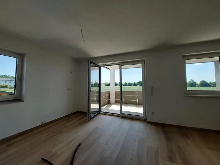 Erstbezug! 3- Zimmerwohnung im 1. Obergeschoss - Top 4