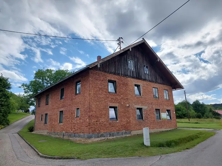 Einfamilienhaus mit Renovierungsbedarf in ruhiger Siedlungslage