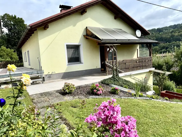 Zu Hause im Grünen - Einfamilienhaus mit Lebensqualität