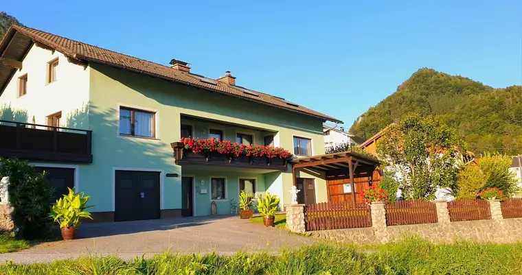 Charmantes Mehrfamilienhaus mit Potenzial