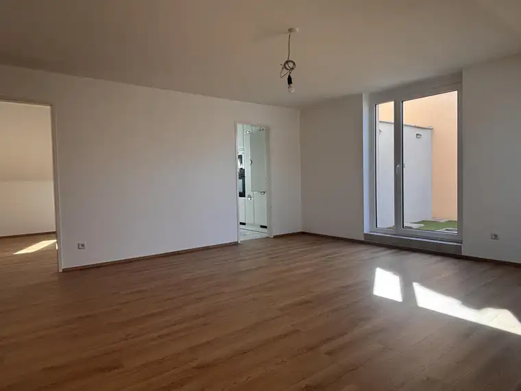 Gemütliche Wohnung mit schöner Dachterrasse!