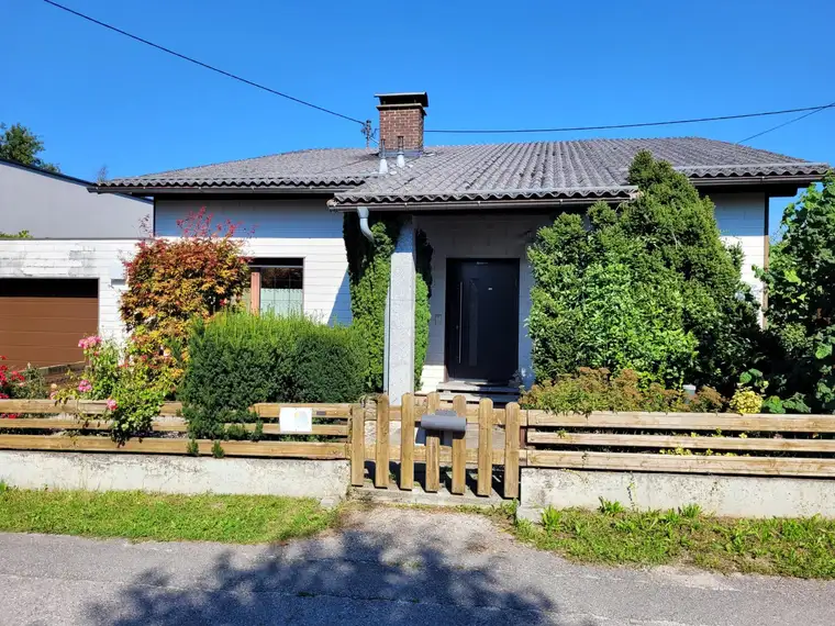 Gemütlicher Bungalow mit großem Garten