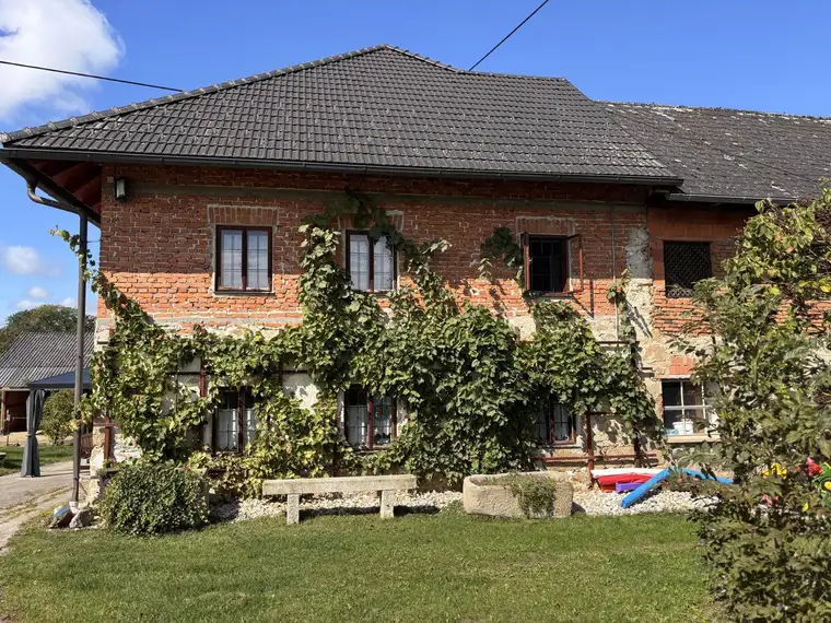 Einzigartiger Vierkanthof in absoluter Traumlage