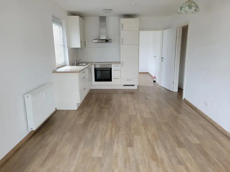 Attraktive neuwertige Dreizimmerwohnung