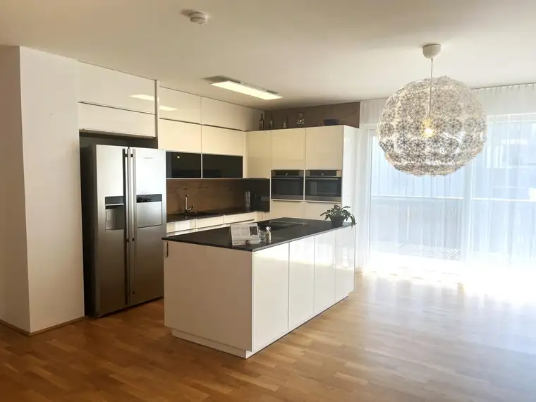 Wohnen mit Weitblick - Geräumige 4-Zimmer-Wohnung in schöner Lage