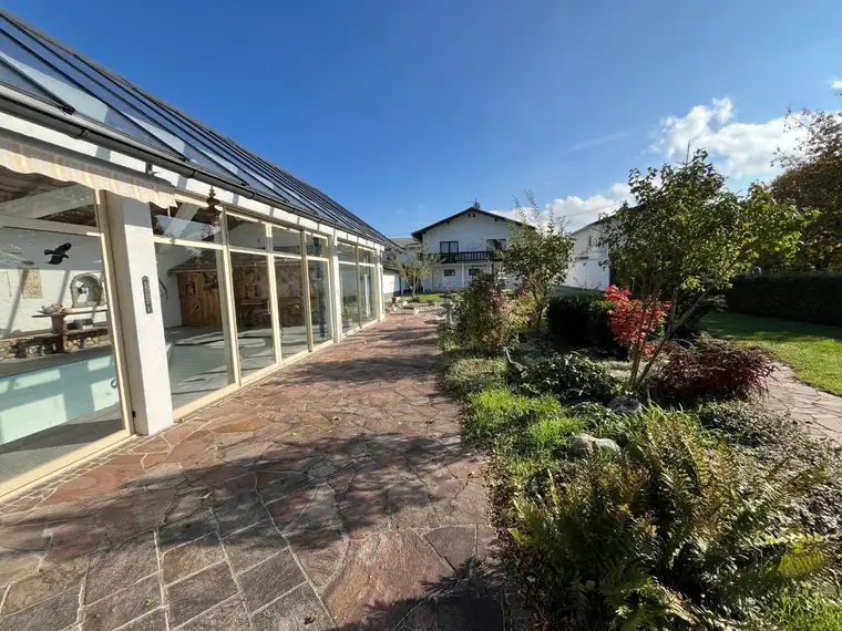 Vielseitig nutzbare Liegenschaft